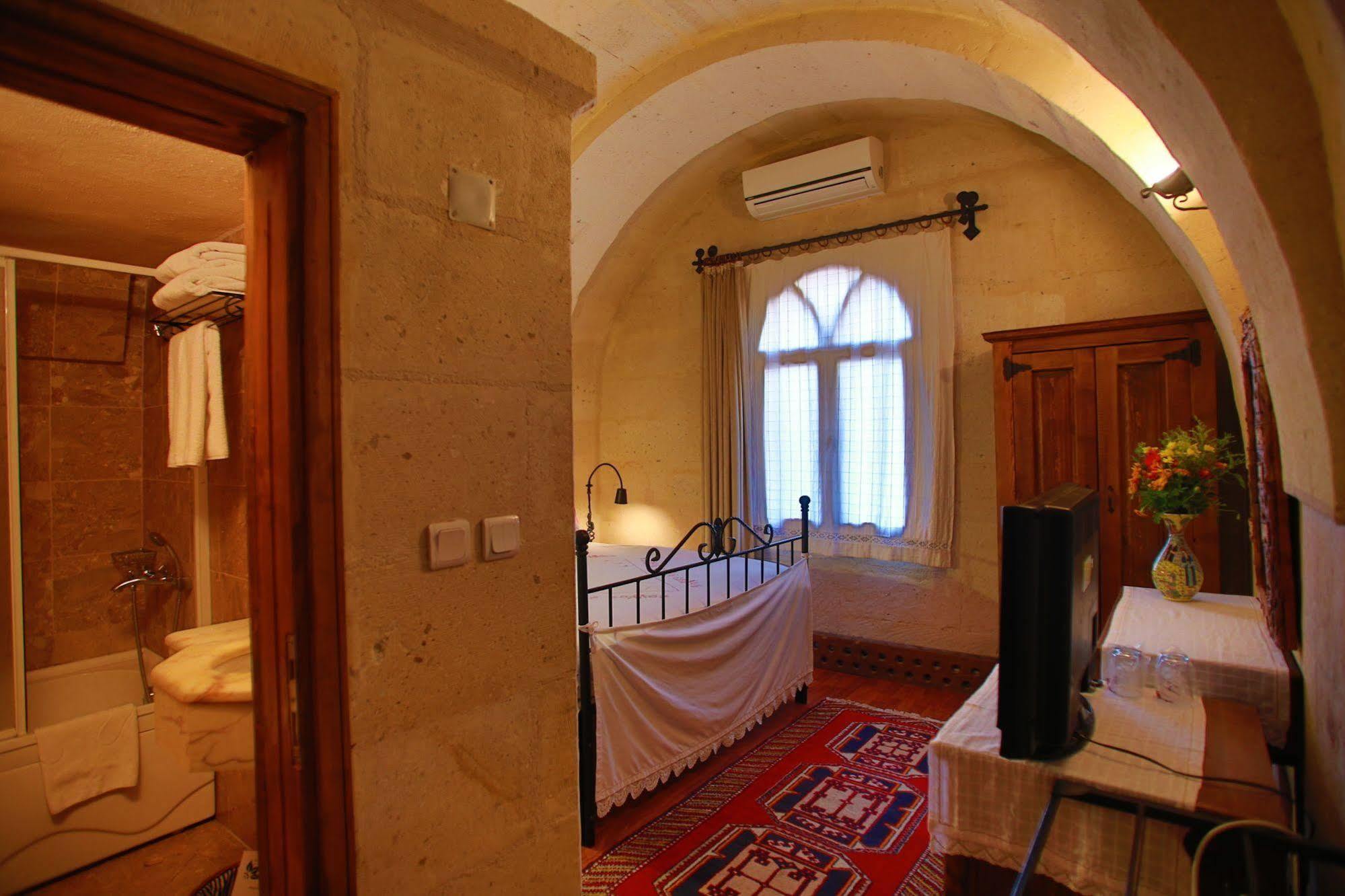 Hotel Surban - Special Category Юргюп Стая снимка